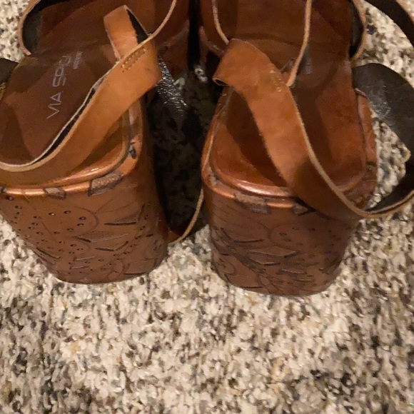 Fantastic wedge! - Picture 7 of 7